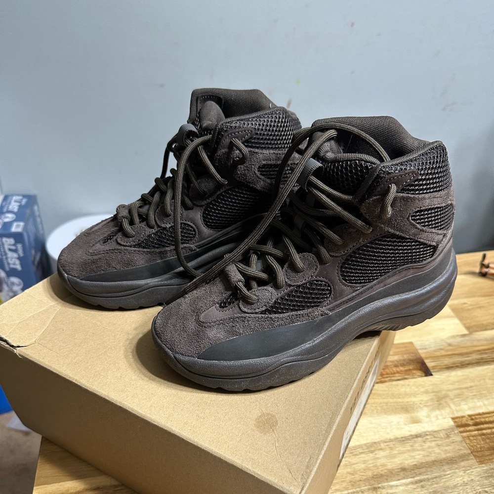 Adidas Yeezy Desert Boot High Oil Size 5.5